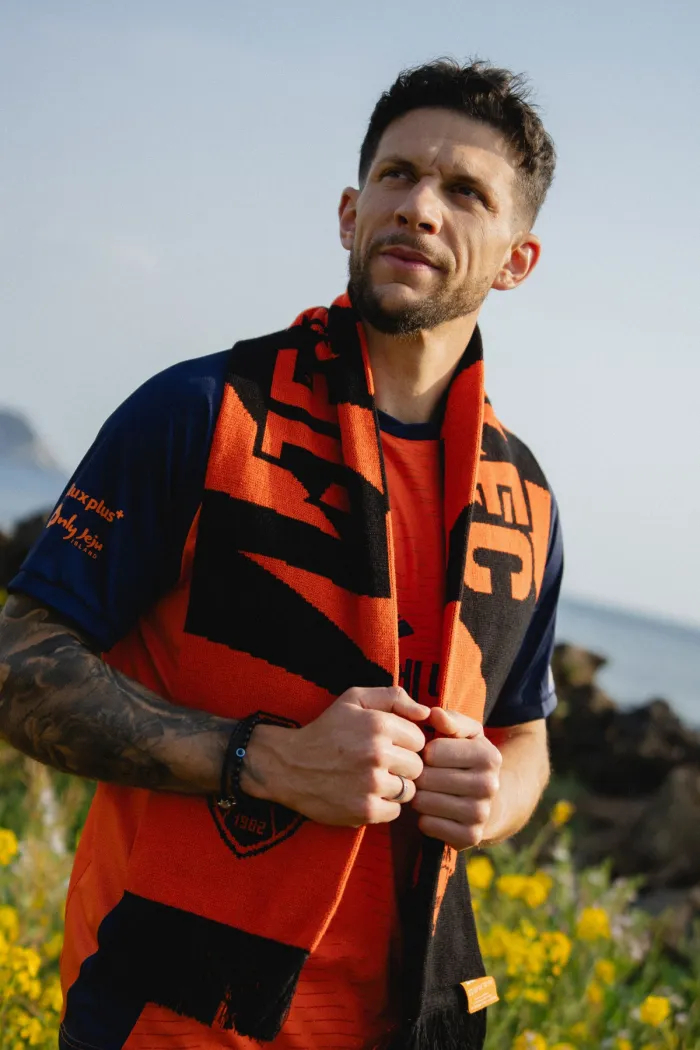 梁民革落选世界杯名单引热议，金泉尚武绝平光