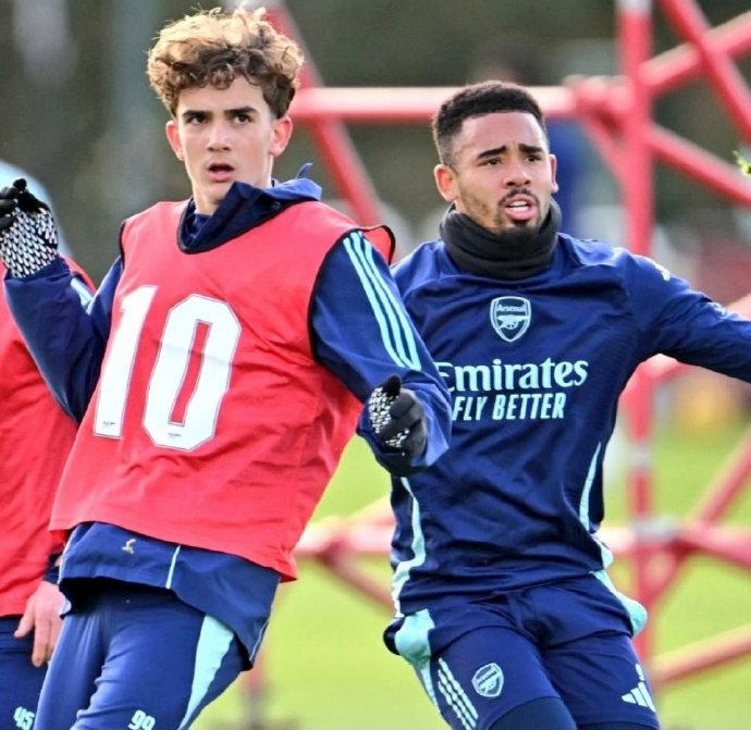 热苏斯盛赞道曼天赋：16岁英超新星已适应顶级联