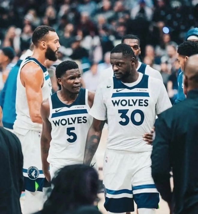 西部排名争夺白热化 湖人锁定第三掘金火箭森林