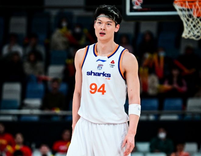 上海客场90-89险胜广州豪取20连胜创队史最长纪录