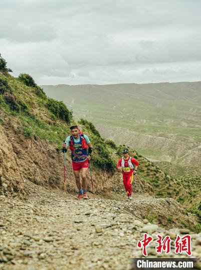青海同德宗日杯高原越野挑战赛角逐五十公里冠